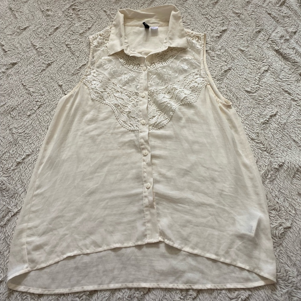 H&M Divided Woman’s size 10 tank top blouse sheer